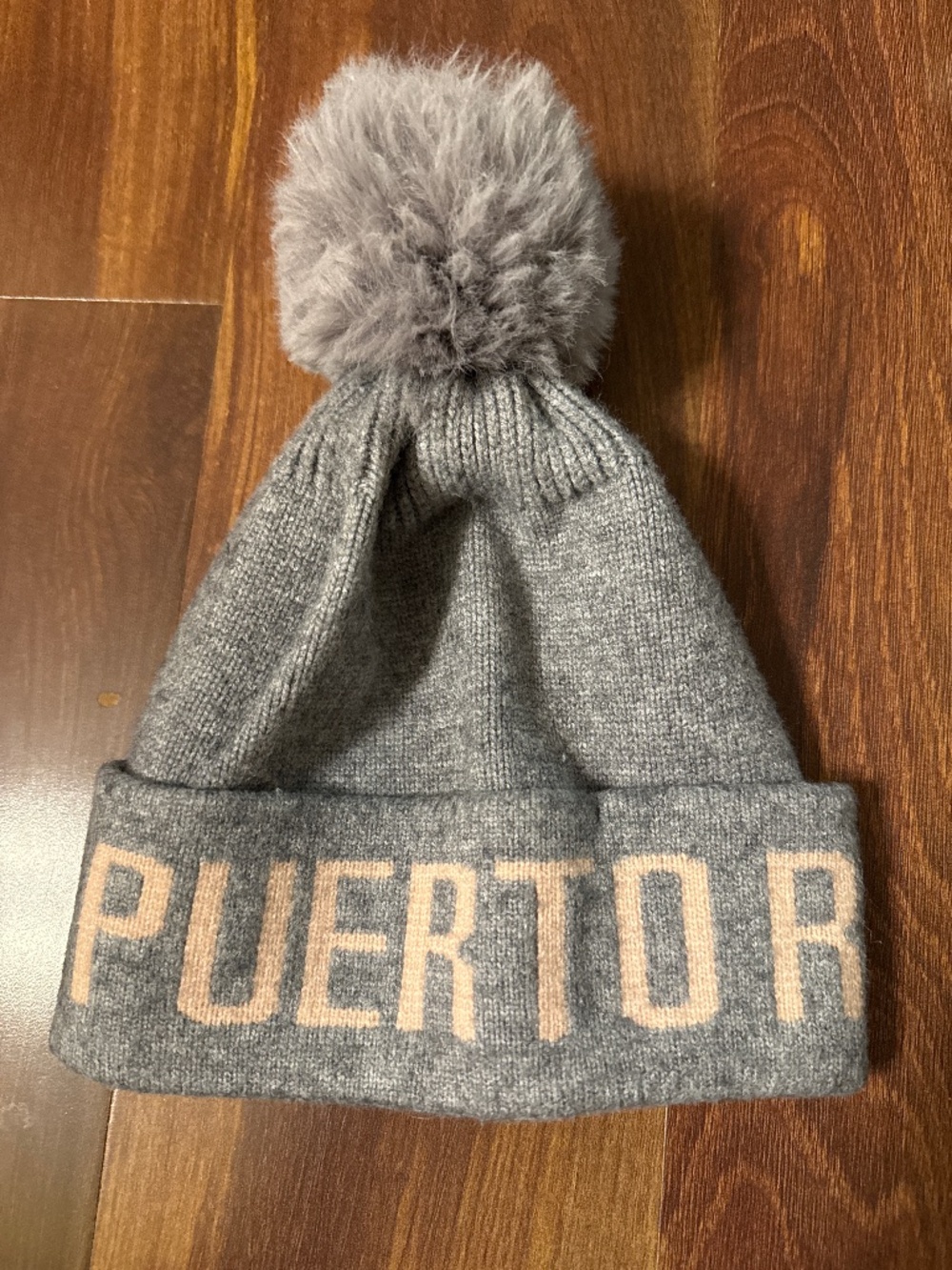 ROBIN RUTH Puerto Rico Hat with Pom OS